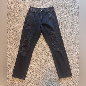 American Eagle mom Jean